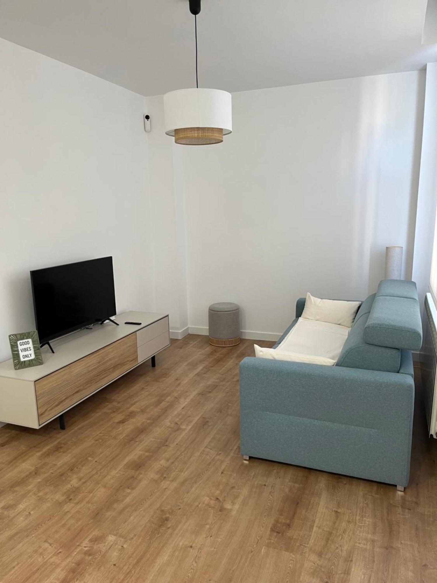 Apartamento Puerta De Burgos Vut09605 Bagian luar foto