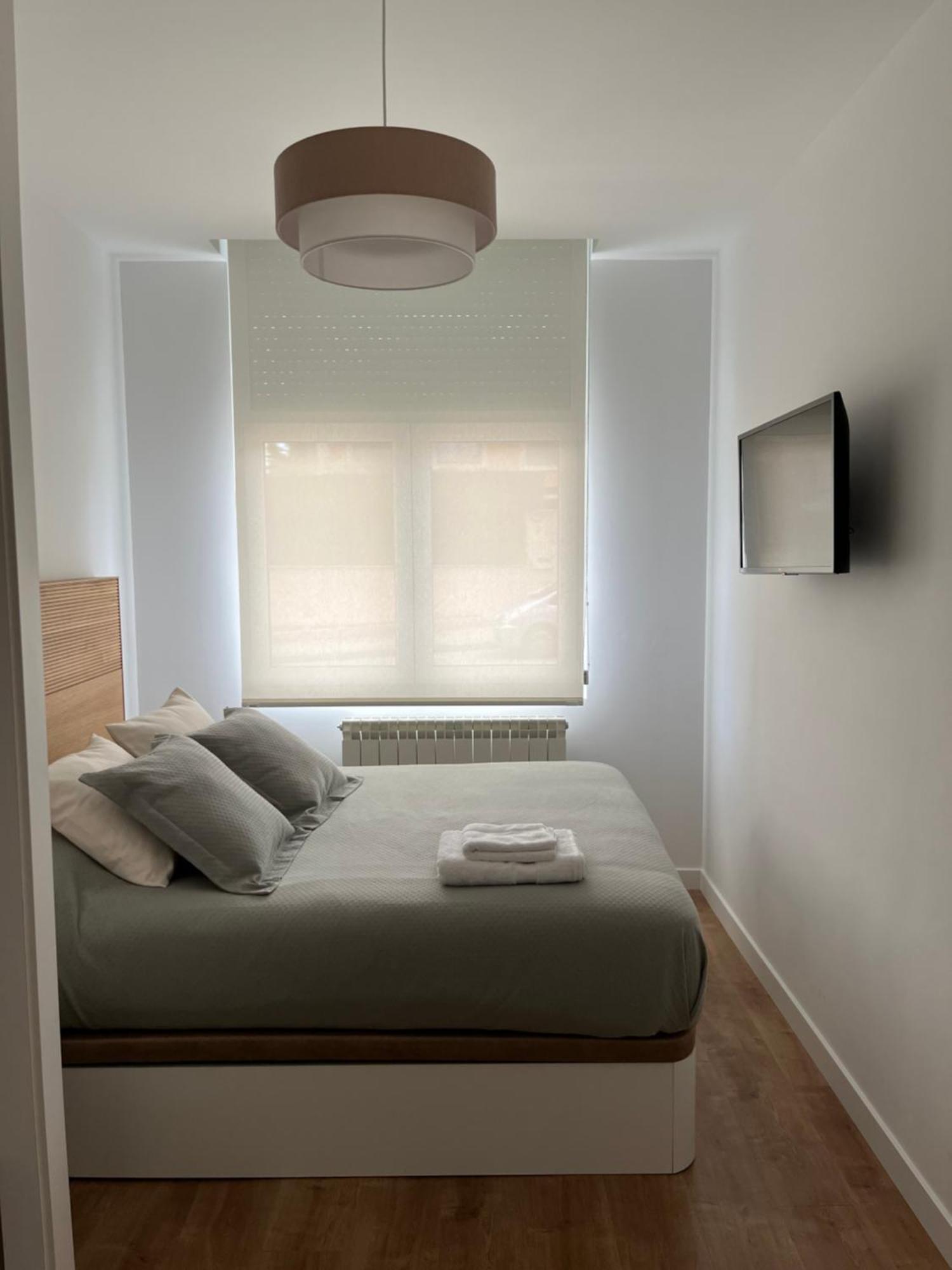 Apartamento Puerta De Burgos Vut09605 Bagian luar foto